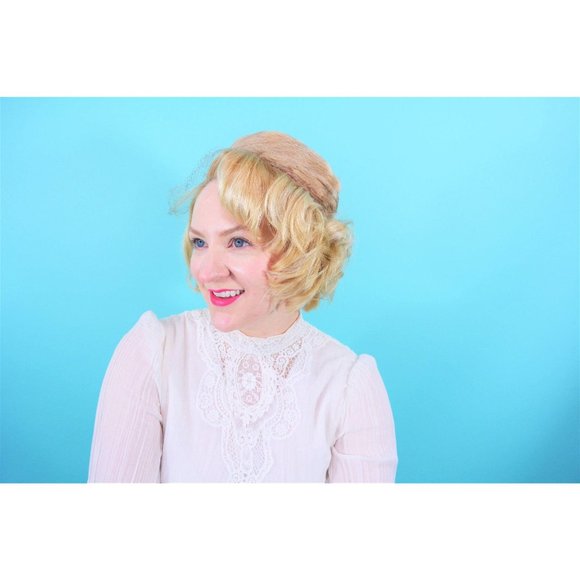 Vintage 1950s Pillbox Hat Lady Bess Fur Mauve Tan Netted Round Hat - Picture 2 of 10